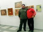With artist Vitaly Petrushov (right). Opening of Alexey Akindinov\'s personal exhibition \"Ornamental Reality\". Art Gallery \"Prio-Vneshtorgbank\", Ryazan, February 20, 2023.