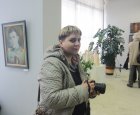 The artist and the journalist - Elena Koreneva. At opening of the Spring 2015 exhibition devoted to the 70 anniversary of the Victory over fascism. Showroom of the Union of artists of Russia, Ryazan. April 23. Russia.
