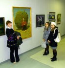 Слева - направо: жена Алексея – Елена, студентки Рязанского художественного училища.