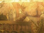 Фрагмент росписи: средняя часть. Дворцы, увитые плющем подчёркивают атмосферу загадочности мира Толкиена.